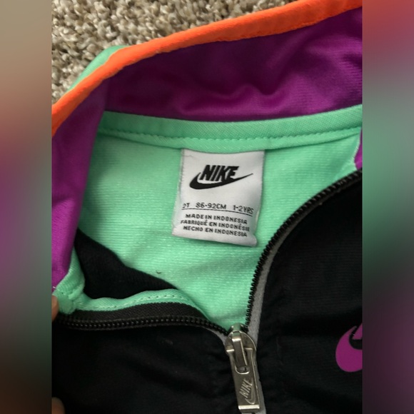 Toddler Nike Tracksuit - Picture 3 of 5